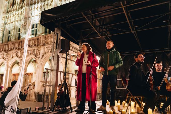 Déborah pour Earth Hour Grand place